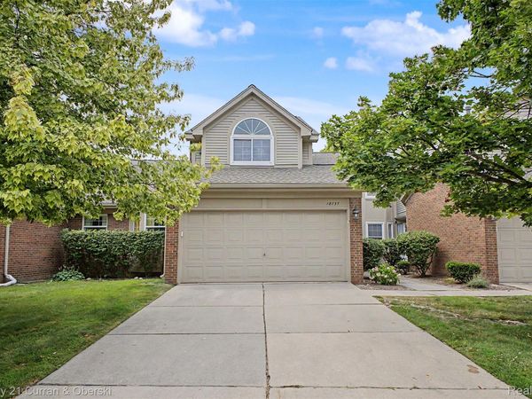 18737 Hilltop Boulevard, Riverview, Mi 48193