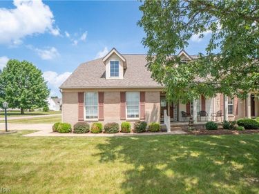 1643 Southpointe Circle NE, Canton, OH 44714