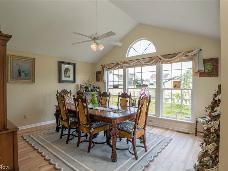 1643 Southpointe Circle NE, Canton, OH 44714 Photo 15