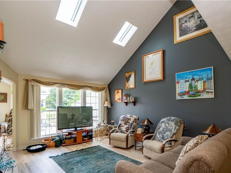 1643 Southpointe Circle NE, Canton, OH 44714 Photo 7