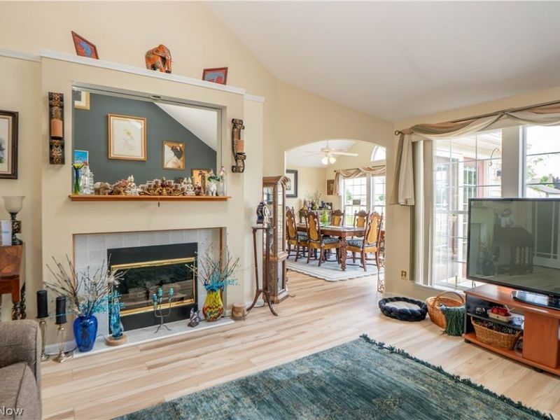 1643 Southpointe Circle NE, Canton, OH 44714 Photo 8