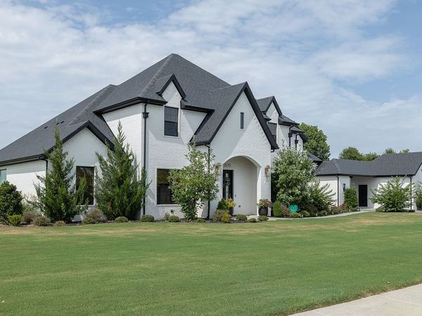 2572 Riverfront Lane, Fayetteville, AR 72703