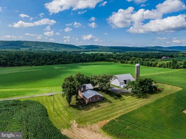 102 ENCKS MILL ROAD, CARLISLE, PA 17015