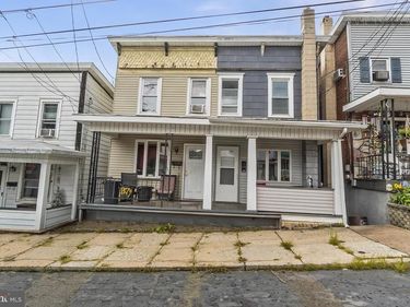 377-379 W RIDGE STREET, LANSFORD, PA 18232