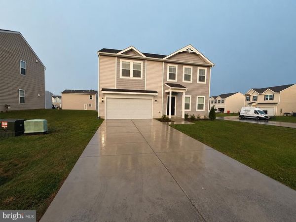 141 STIFFTAIL ROAD, HEDGESVILLE, WV 25427