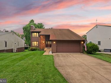 2244 RICHELIEU DRIVE, VIENNA, VA 22182