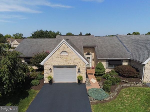 56 SANIBEL LANE, CHAMBERSBURG, PA 17201