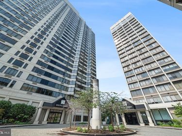 2001 00 HAMILTON STREET, Unit 1704, PHILADELPHIA, PA 19130