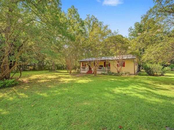 10466 Hughes Rd, Denham Springs, LA 70706