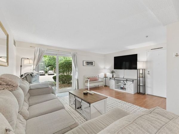 36 Silver Hill Lane, Unit 15, Natick, MA 01760