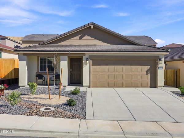 804 Cascade Range Drive, Sparks, NV 89436