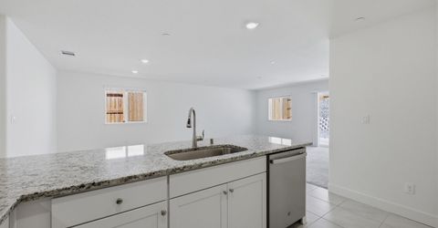 804 Cascade Range Drive, Sparks, NV 89436 Photo