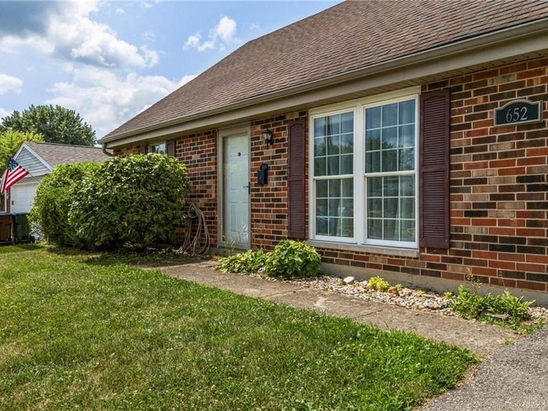 652 Nevada Drive, Xenia, OH 45385 Photo 2
