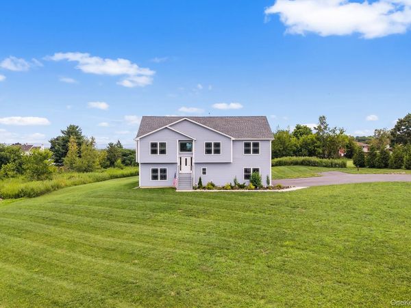 21 Meadow View Drive , Marlboro, NY 12542