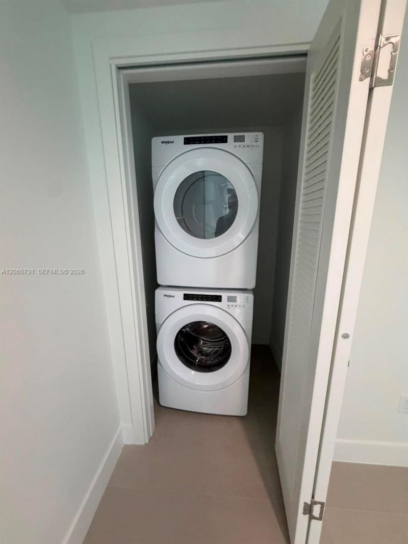 1170 E Hallandale Beach Blvd, Unit 1012, Hallandale Beach, FL 33009 Photo