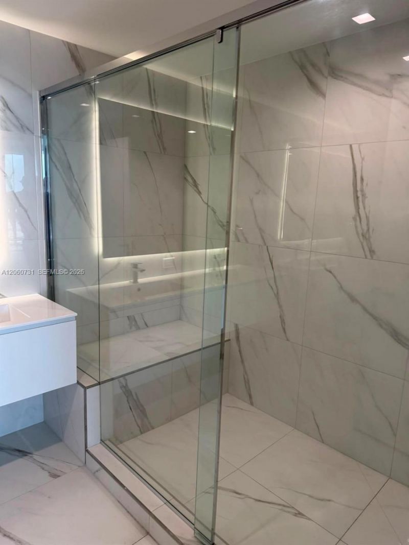 1170 E Hallandale Beach Blvd, Unit 1012, Hallandale Beach, FL 33009 Photo