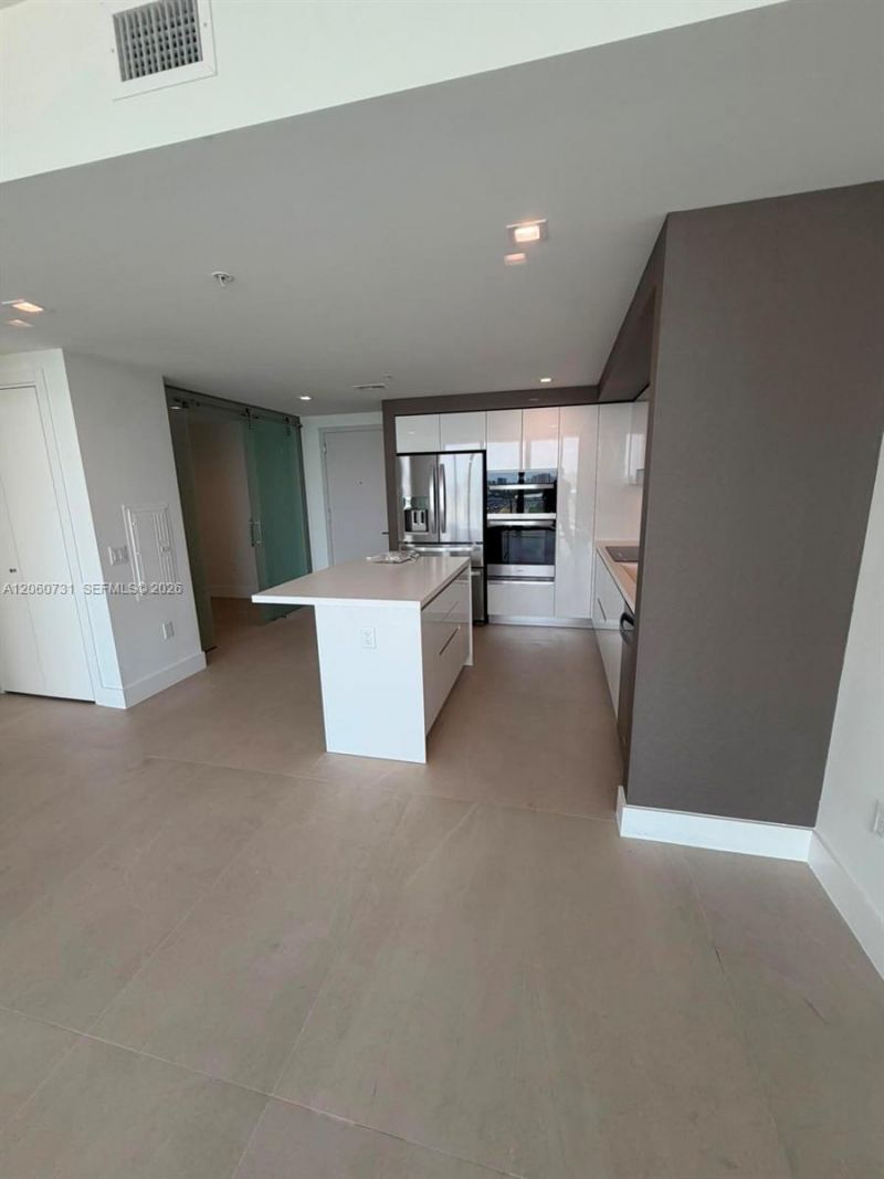 1170 E Hallandale Beach Blvd, Unit 1012, Hallandale Beach, FL 33009 Photo