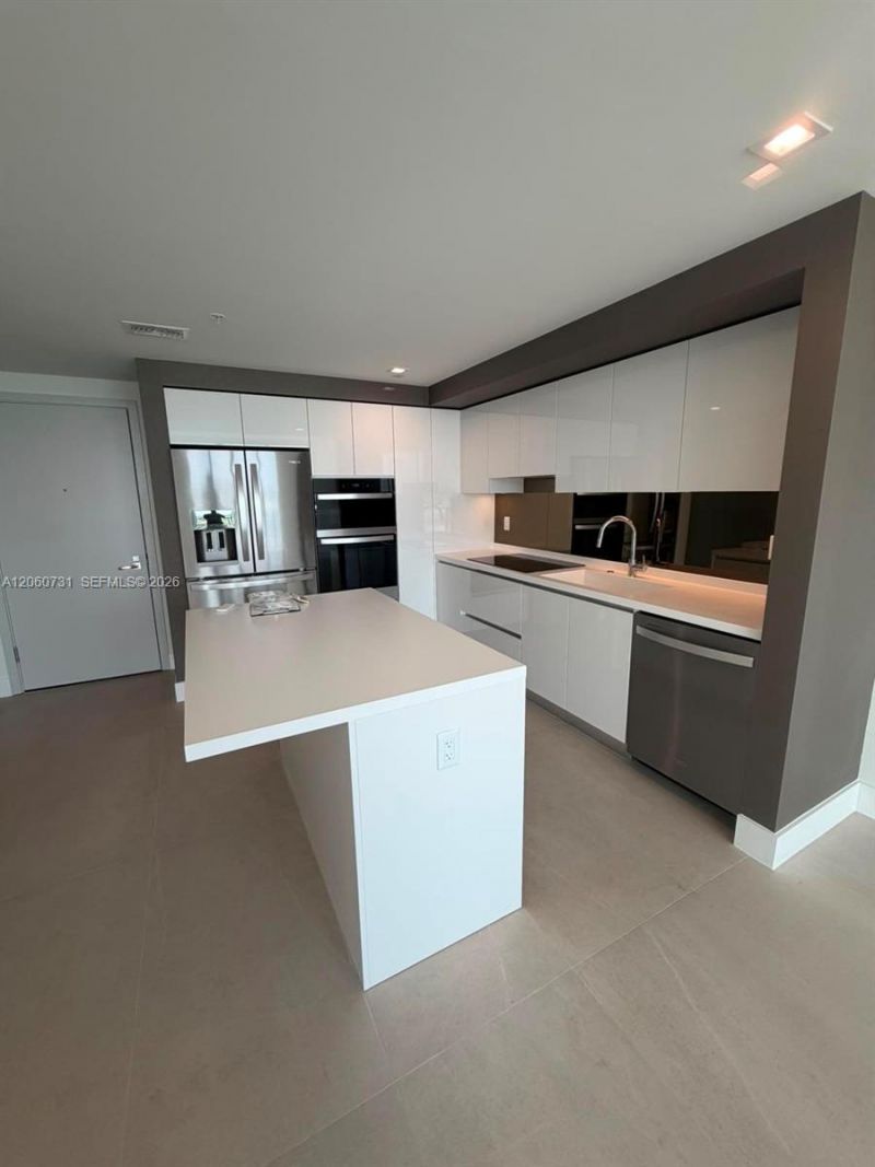 1170 E Hallandale Beach Blvd, Unit 1012, Hallandale Beach, FL 33009 Photo
