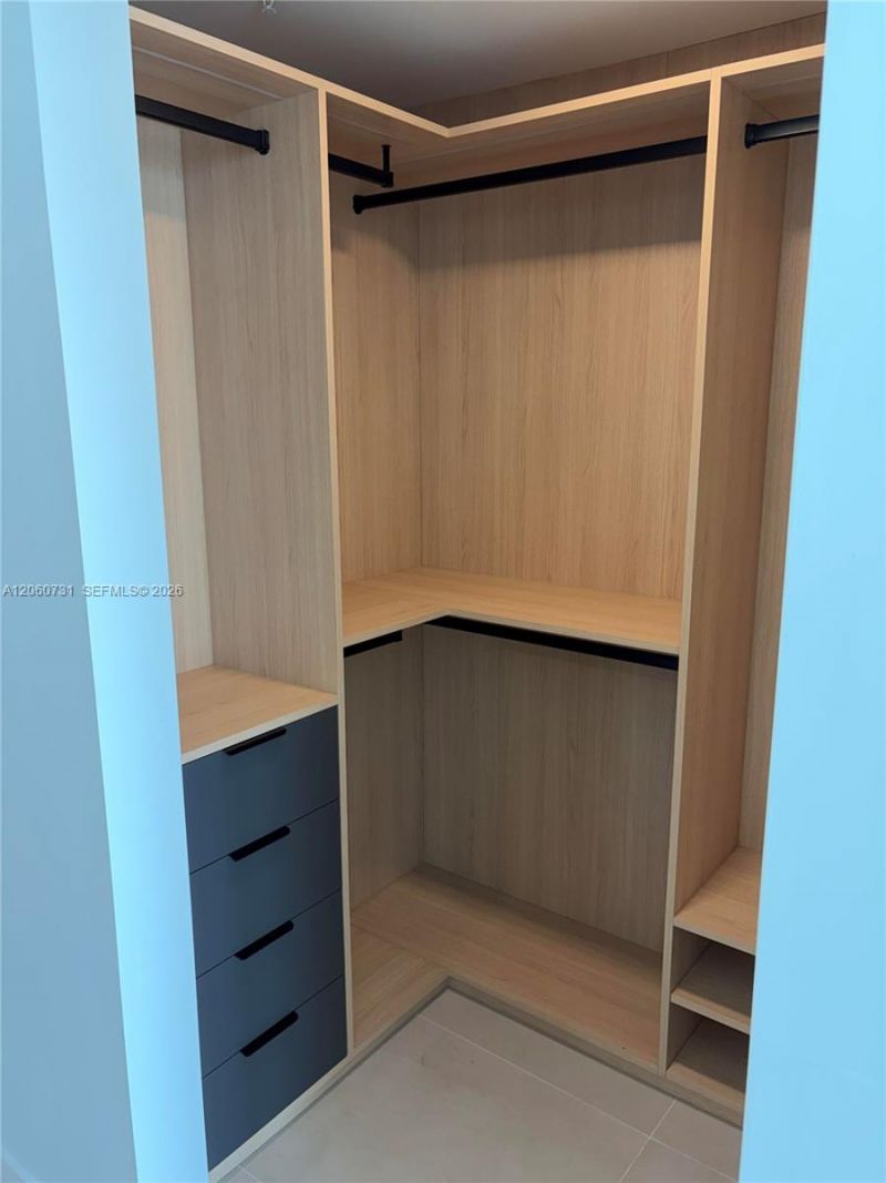 1170 E Hallandale Beach Blvd, Unit 1012, Hallandale Beach, FL 33009 Photo