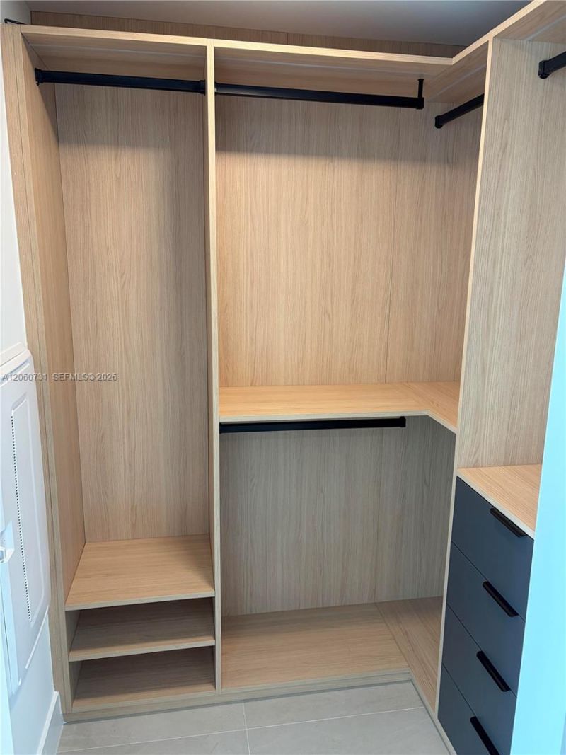 1170 E Hallandale Beach Blvd, Unit 1012, Hallandale Beach, FL 33009 Photo