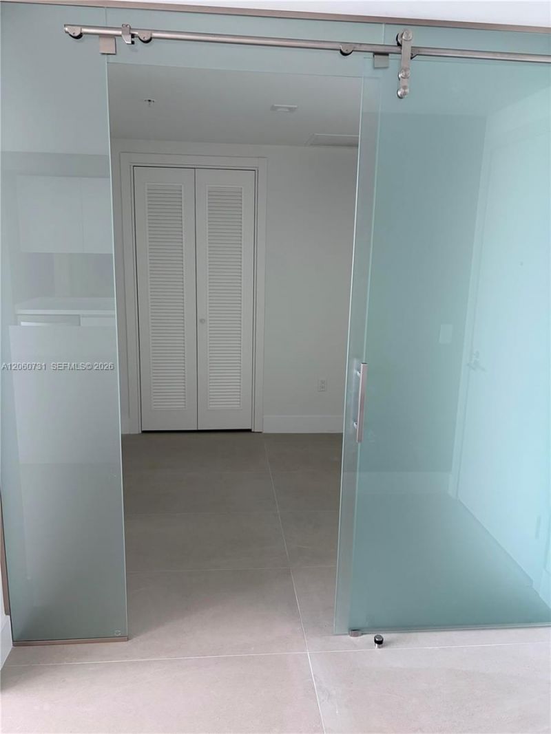 1170 E Hallandale Beach Blvd, Unit 1012, Hallandale Beach, FL 33009 Photo