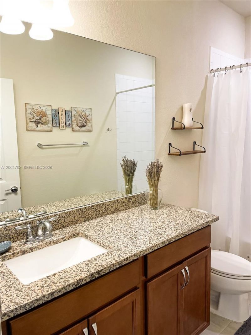 5100 Eucalyptus Dr , Unit 2, Hollywood, FL 33021 Photo