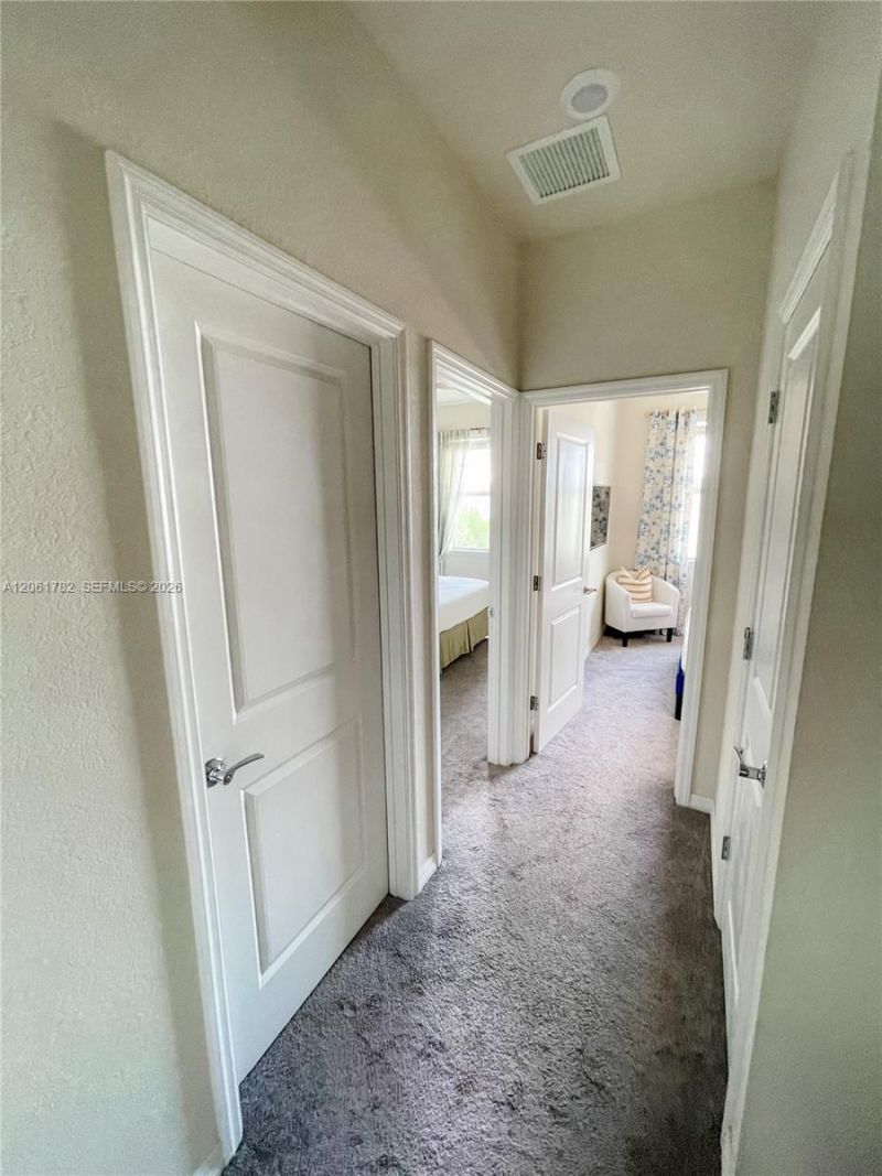 5100 Eucalyptus Dr , Unit 2, Hollywood, FL 33021 Photo