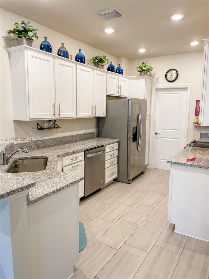 5100 Eucalyptus Dr , Unit 2, Hollywood, FL 33021 Photo