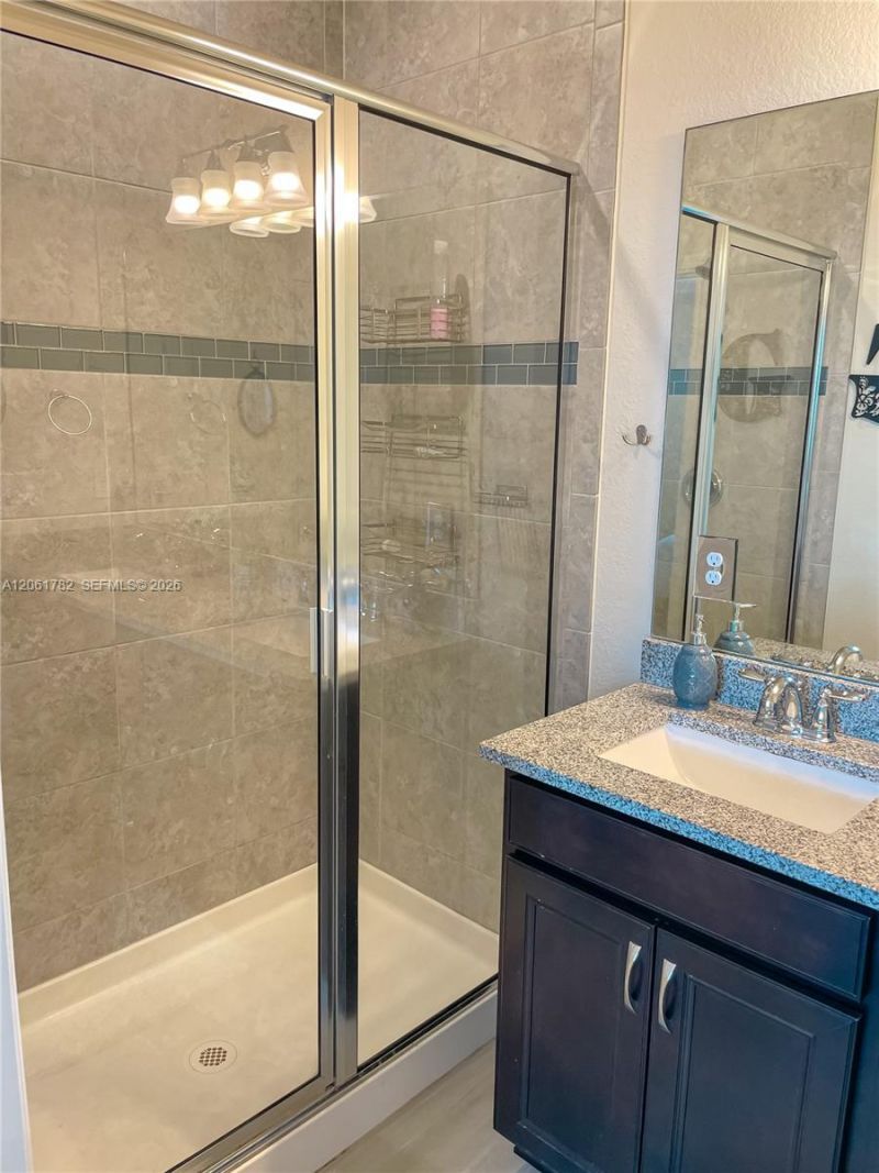 5100 Eucalyptus Dr , Unit 2, Hollywood, FL 33021 Photo