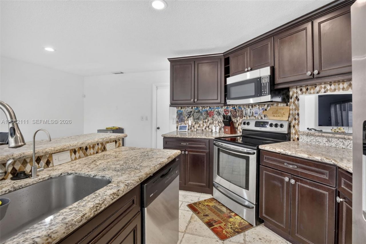 3717 NW 107th Way, Sunrise, FL 33351 Photo