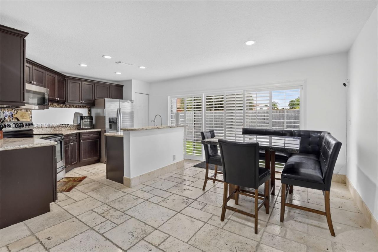 3717 NW 107th Way, Sunrise, FL 33351 Photo