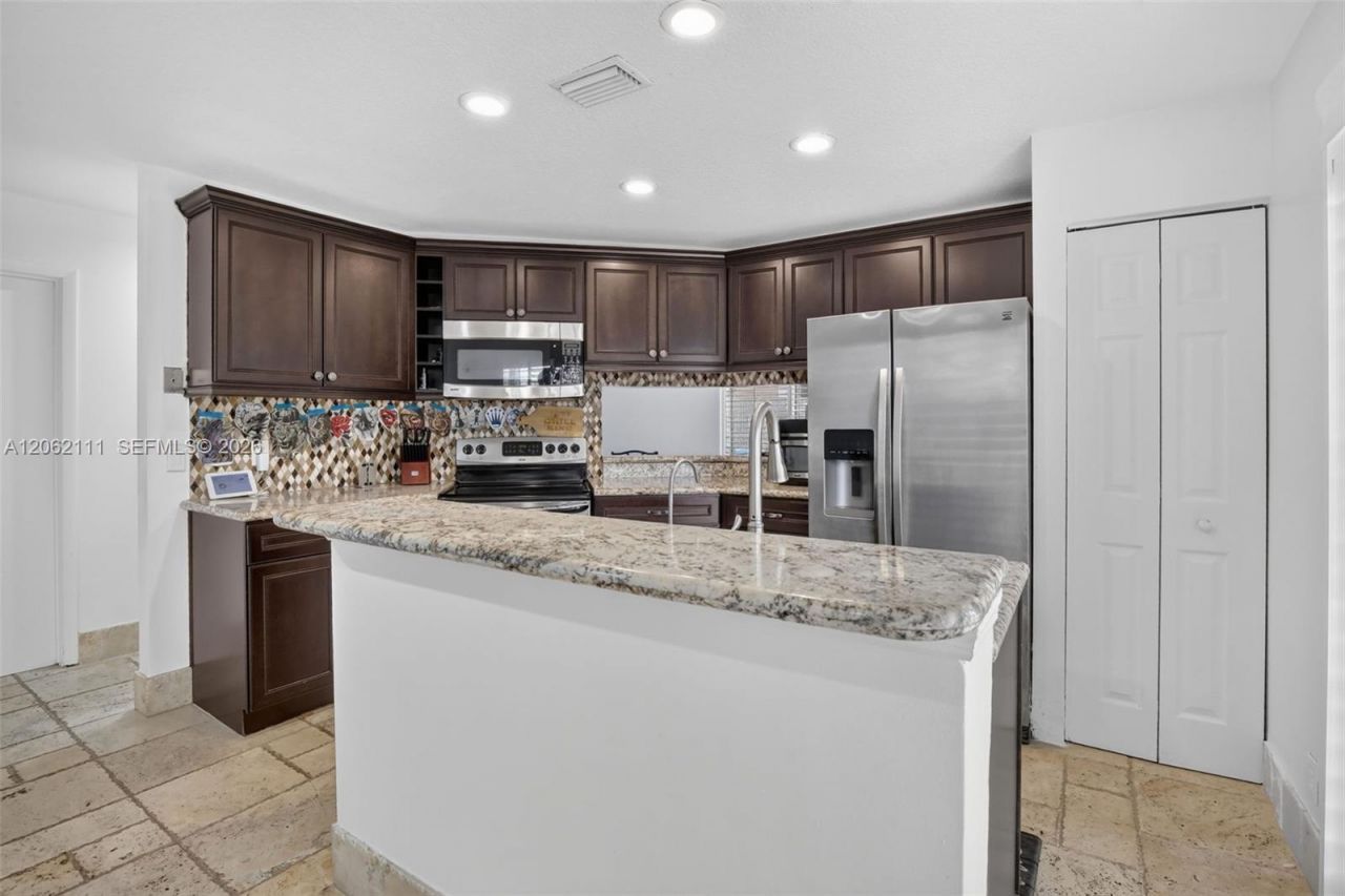 3717 NW 107th Way, Sunrise, FL 33351 Photo