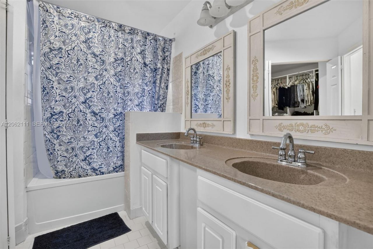 3717 NW 107th Way, Sunrise, FL 33351 Photo