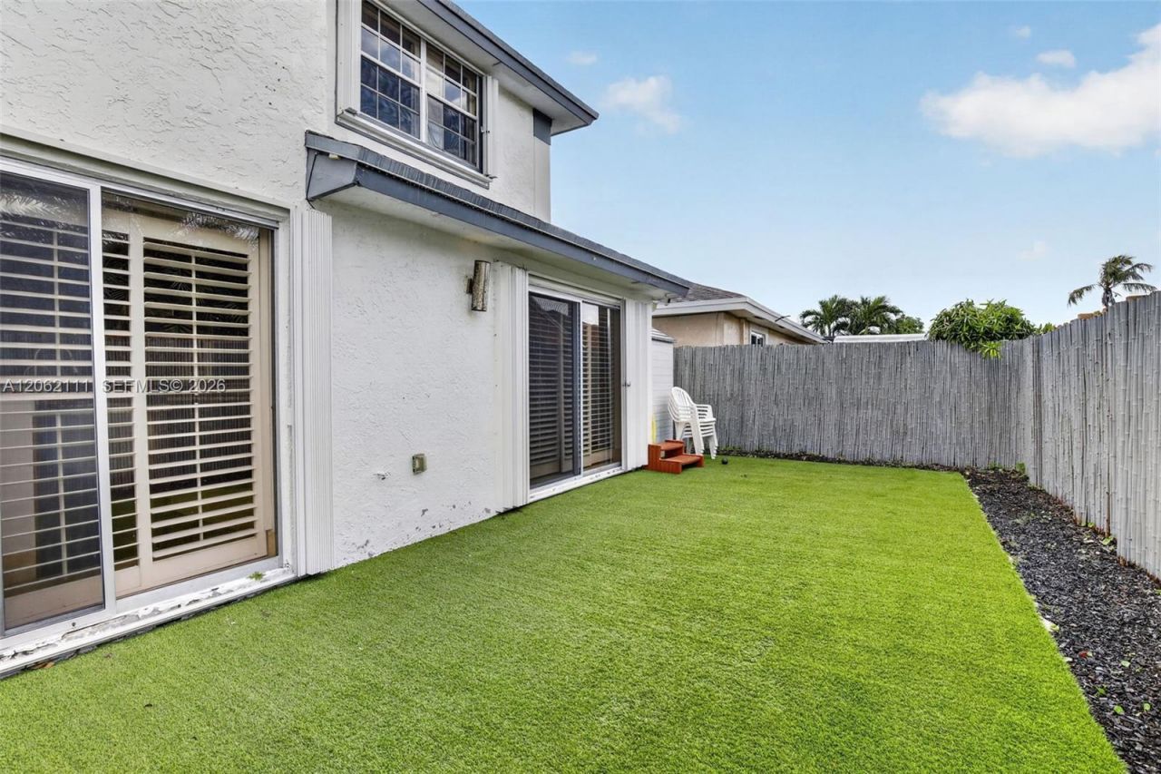 3717 NW 107th Way, Sunrise, FL 33351 Photo
