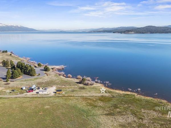 48 Pats Lane, Cascade, ID 83611