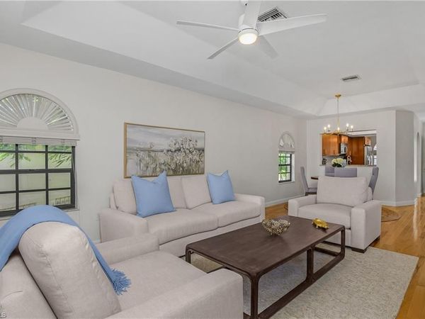 701 Augusta BLVD, Unit 701-8, NAPLES, FL 34113