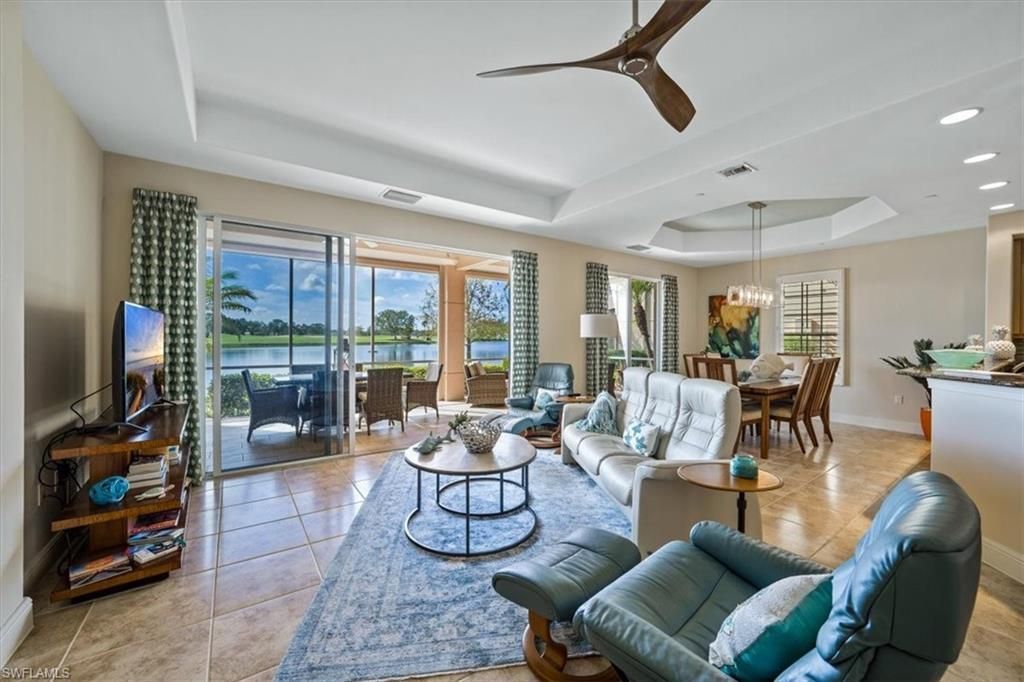 580 Avellino Isles Cir, Unit 18102, Naples, FL 34119 Photo