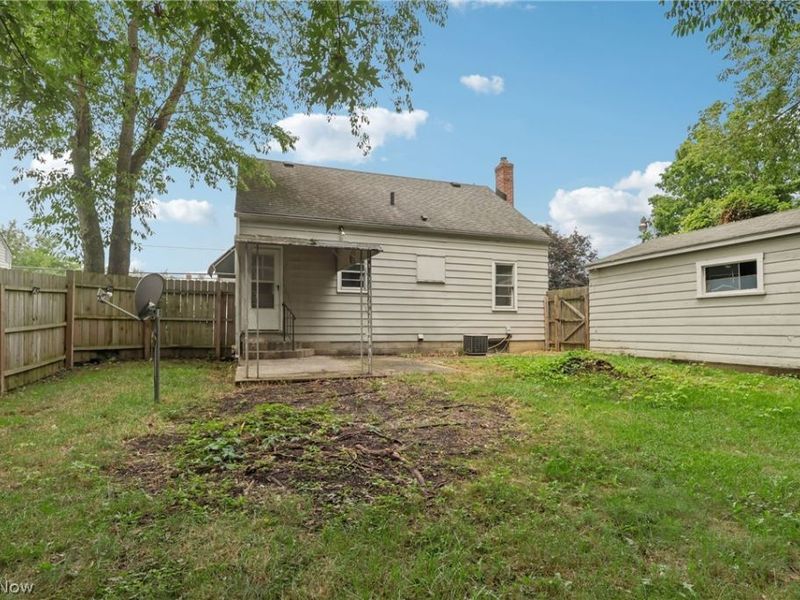 1237 Easton Drive , Akron, OH 44310 Photo 5