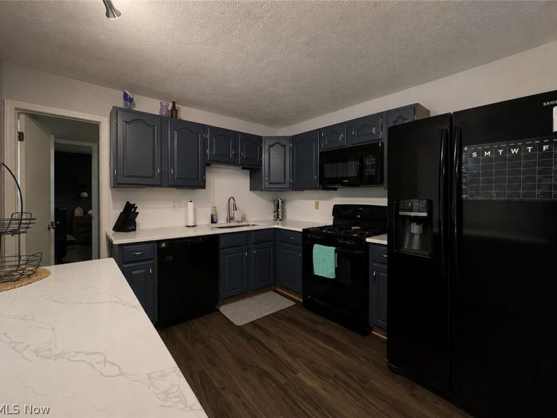 8289 Findley Drive , Mentor, OH 44060 Photo 5