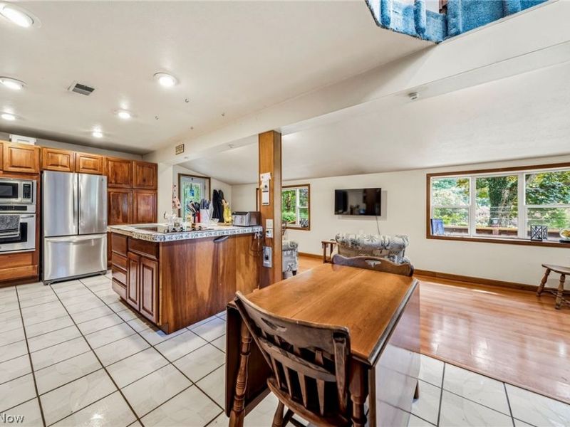 14512 N Rider Road , Burton, OH 44021 Photo 5