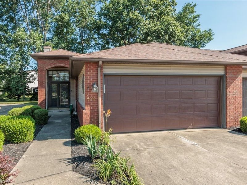 5211 Parkhurst Drive , Sheffield Village, OH 44054 Photo 1