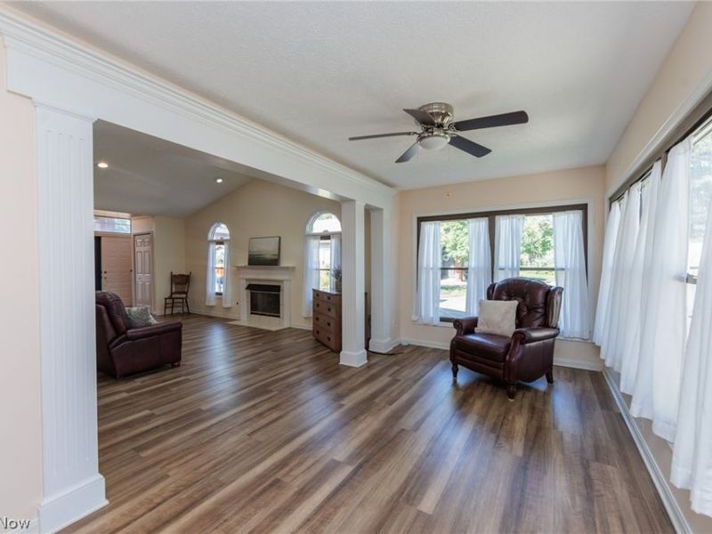 5211 Parkhurst Drive , Sheffield Village, OH 44054 Photo 17