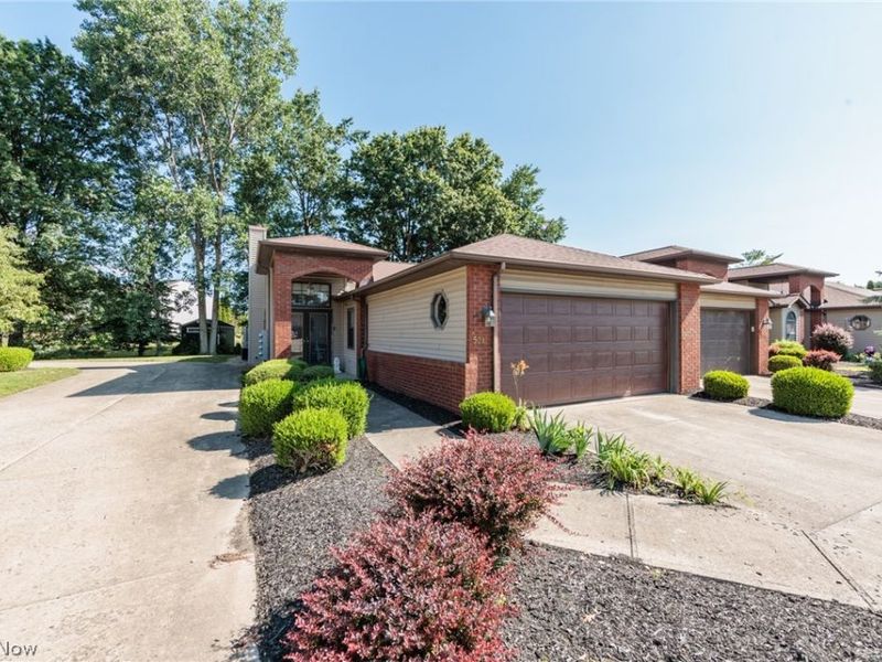 5211 Parkhurst Drive , Sheffield Village, OH 44054 Photo 25
