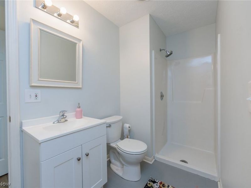 5211 Parkhurst Drive , Sheffield Village, OH 44054 Photo 8