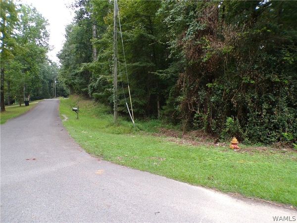 000 NW Berry Circle, Fayette, AL 35555
