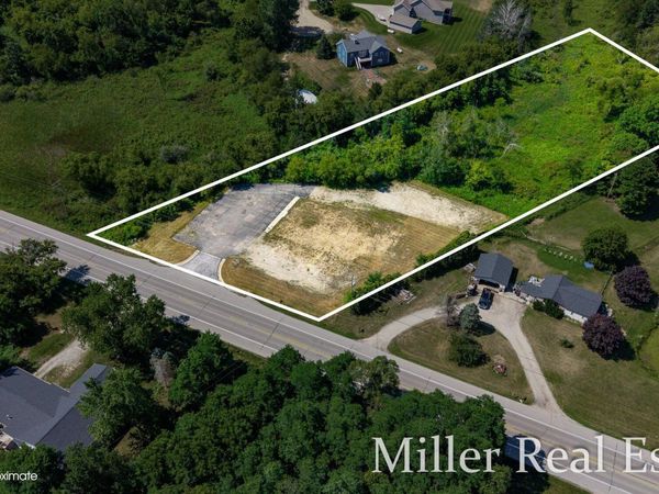 3207 M-37, Middleville, MI 49333