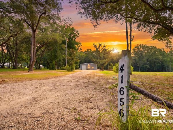 41656 Van Dyke Lane, Bay Minette, AL 36507