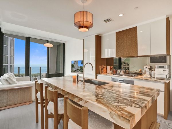 2831 S Bayshore Drive, Unit 2204, Miami, FL 33133