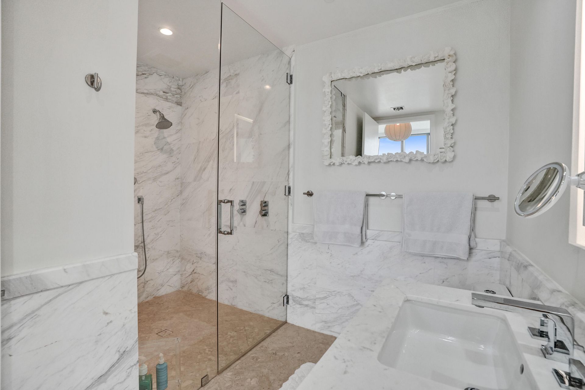 2831 S Bayshore Drive, Unit 2204, Miami, FL 33133 Photo