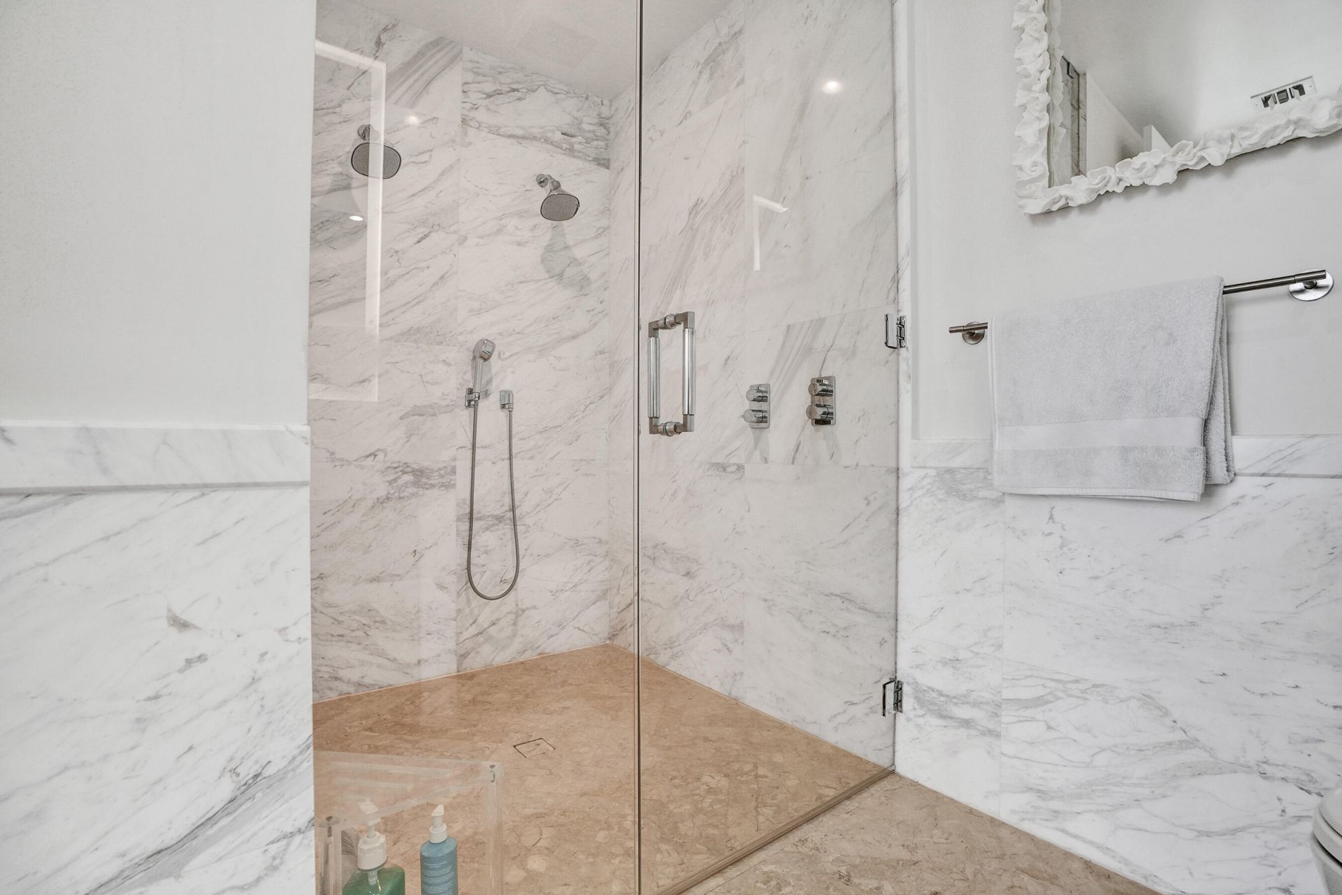 2831 S Bayshore Drive, Unit 2204, Miami, FL 33133 Photo